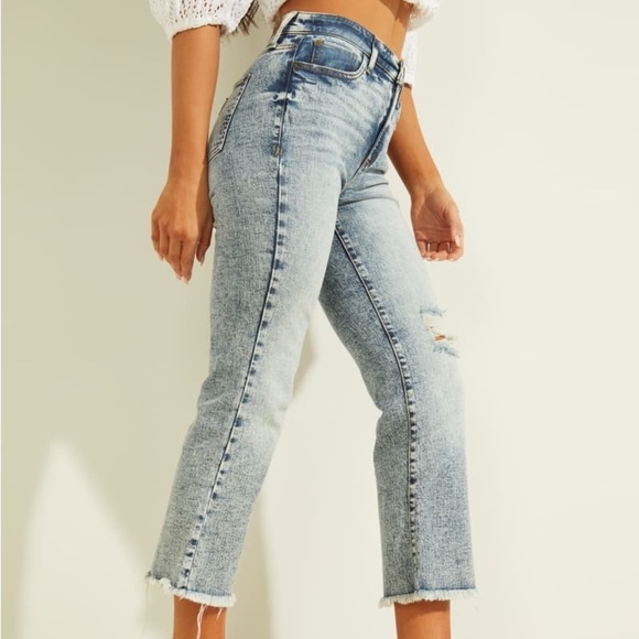 New GUESS Ayla Kick Flare Jeans SZ 26 - Picture 9 of 9